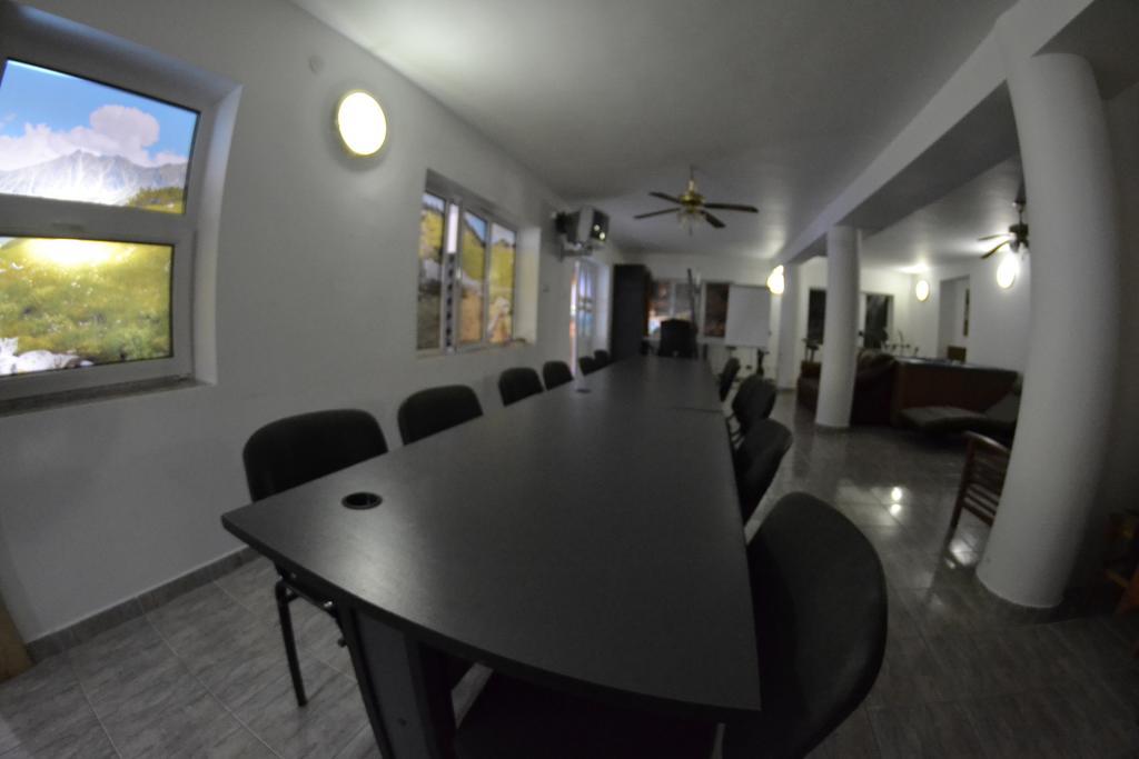 פרדיאל Pension Restaurant Speranta מראה חיצוני תמונה